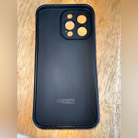 iPhone pro max case - Picture 3 of 4